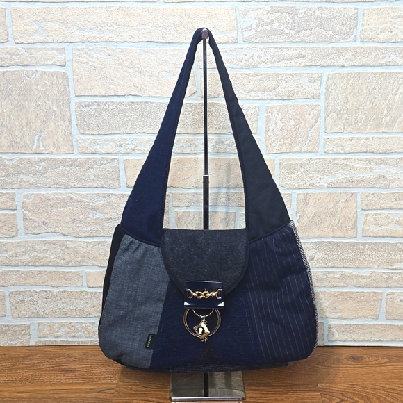 BAABAAZUZU Handbags - BAABAAZUZU Wool Upcycle Bag